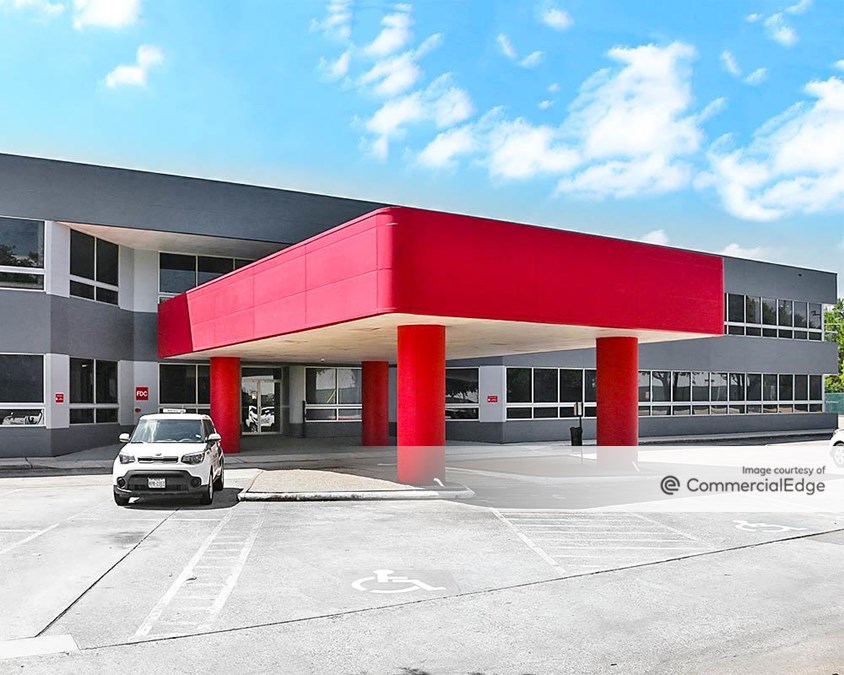 16903-red-oak-drive-houston-tx-office-space